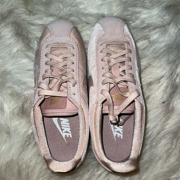 Pink Velvet Nike Cortez - Picture 3 of 6